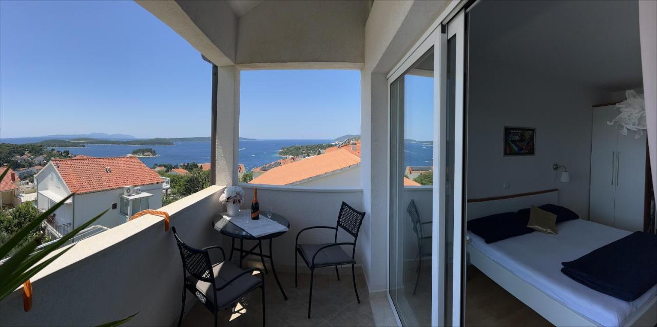 La Fee Studio Apartment Хвар Екстериор снимка