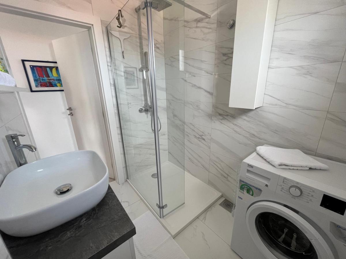 La Fee Studio Apartment Хвар Екстериор снимка